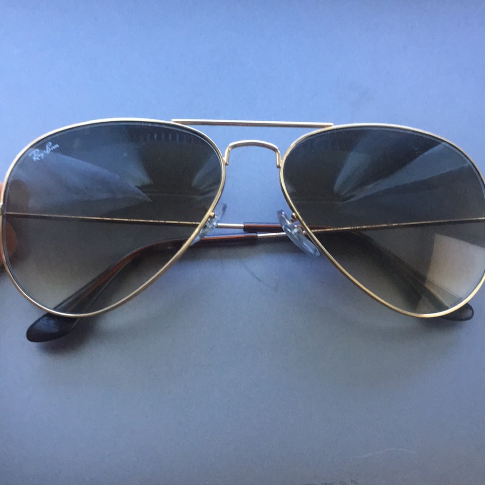 Brand new never used Ray bands !